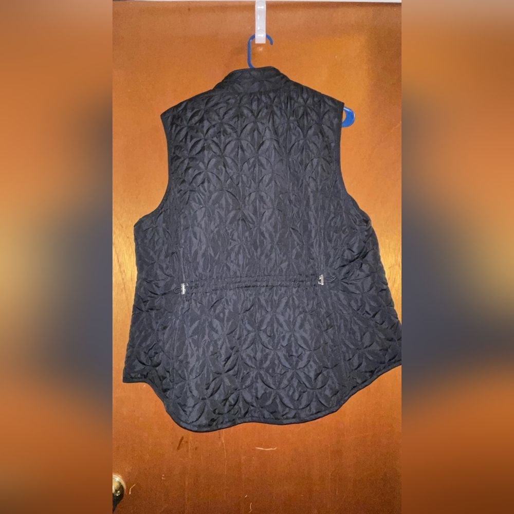 NWT Croft and Barrow Puffer Vest - Picture 2 of 3